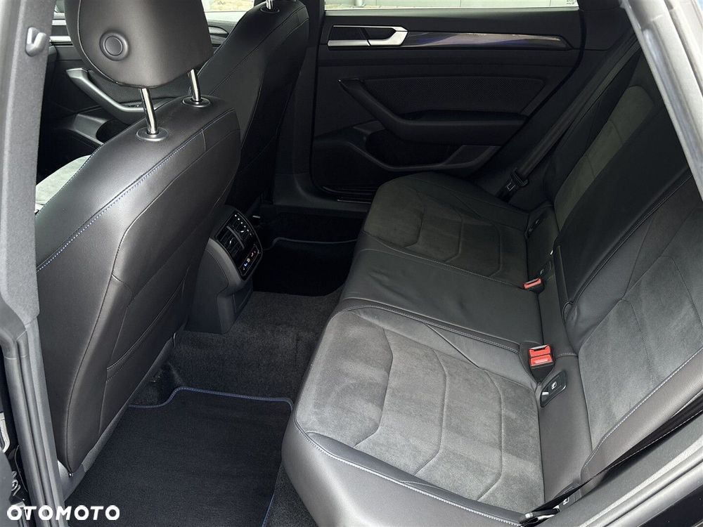 Volkswagen Arteon 2.0 TSI 4Motion R DSG - 11