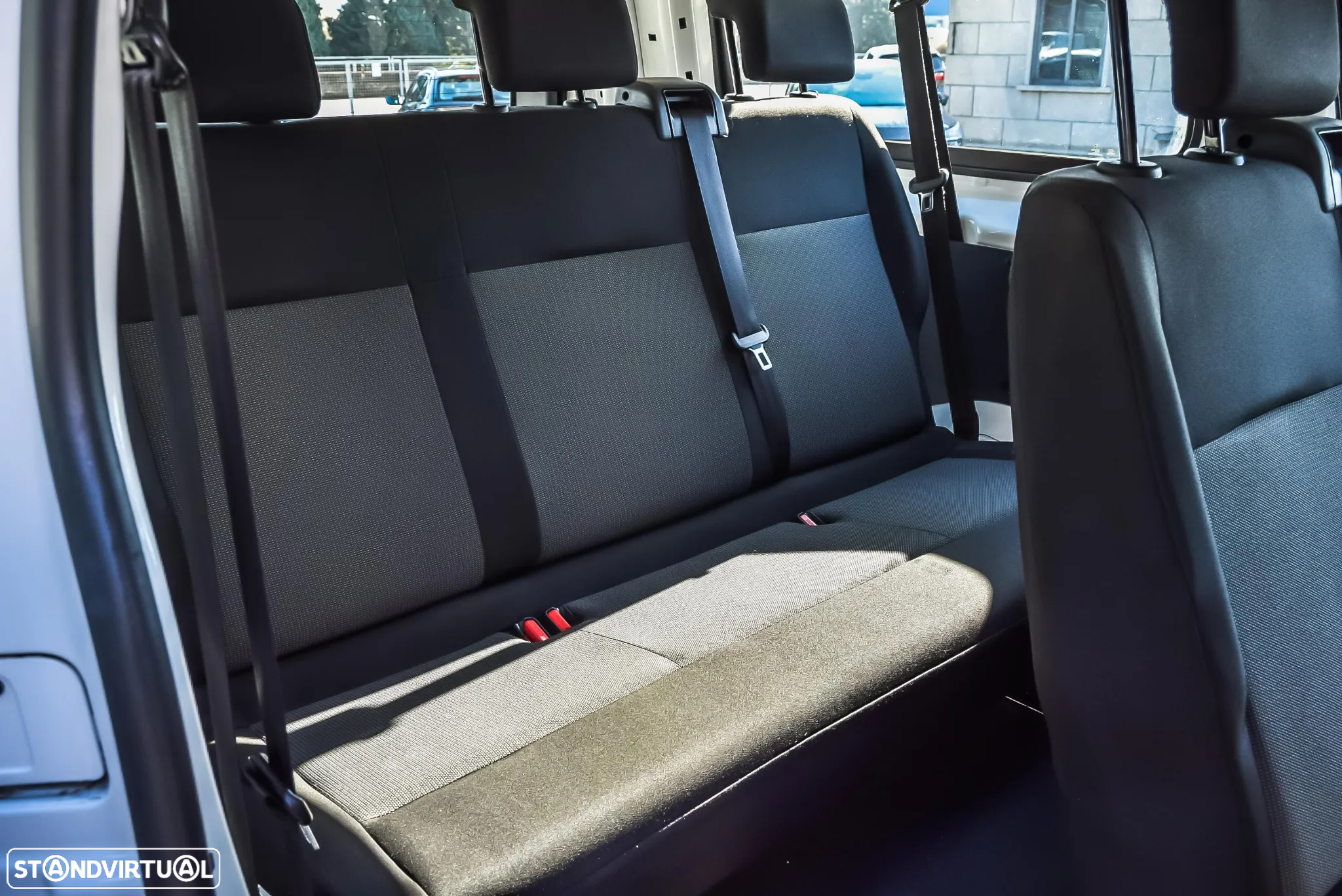 Opel Vivaro 1.5 CDTi L2H1 Essentia Inc - 13