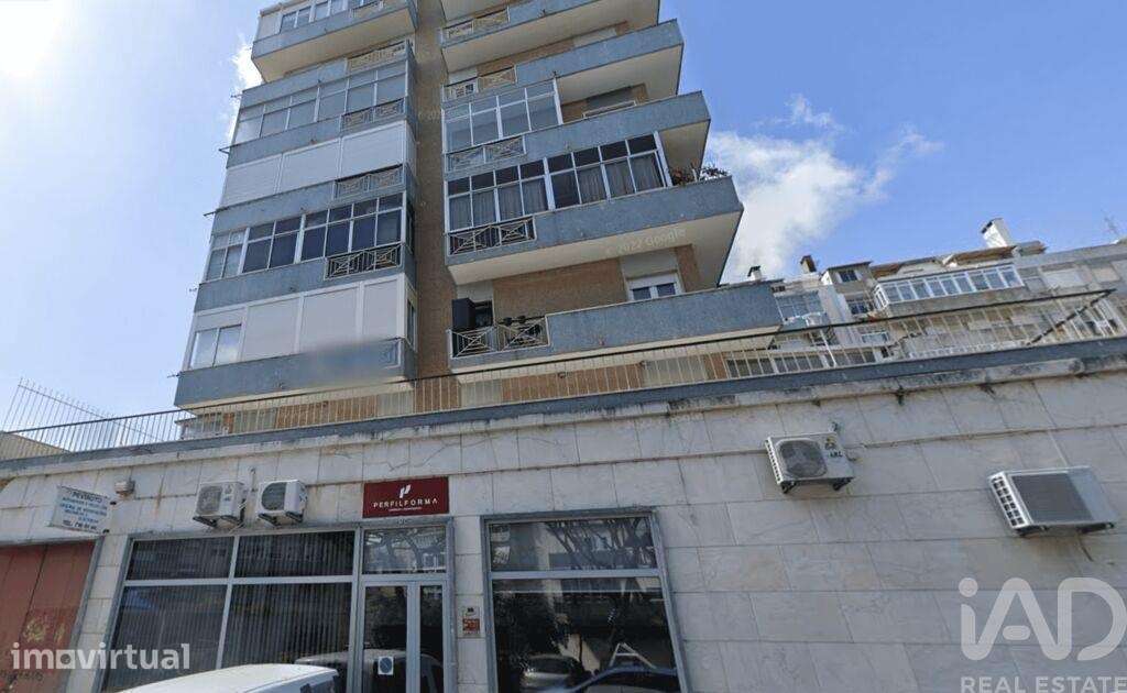 Apartamento T3 em Benfica de 86 m2 - Grande imagem: 3/16