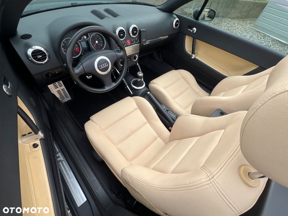 Audi TT Roadster 1.8 T - 14