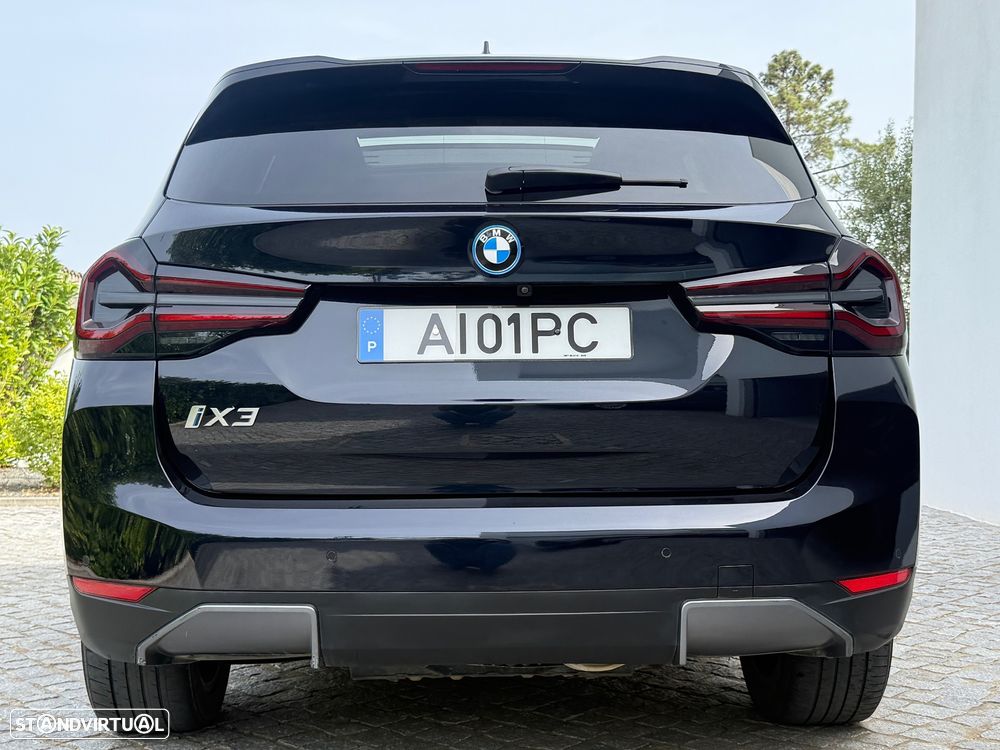 BMW iX3 Impressive - 13