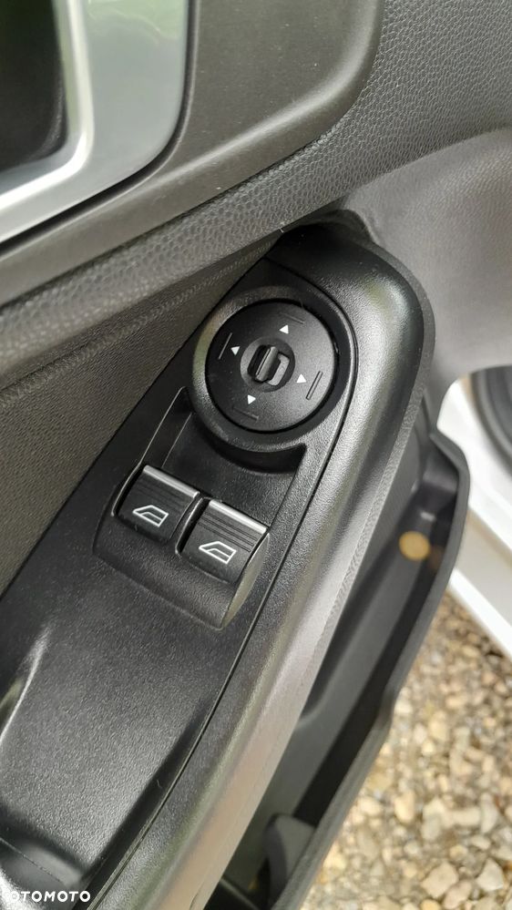 Ford Fiesta - 16