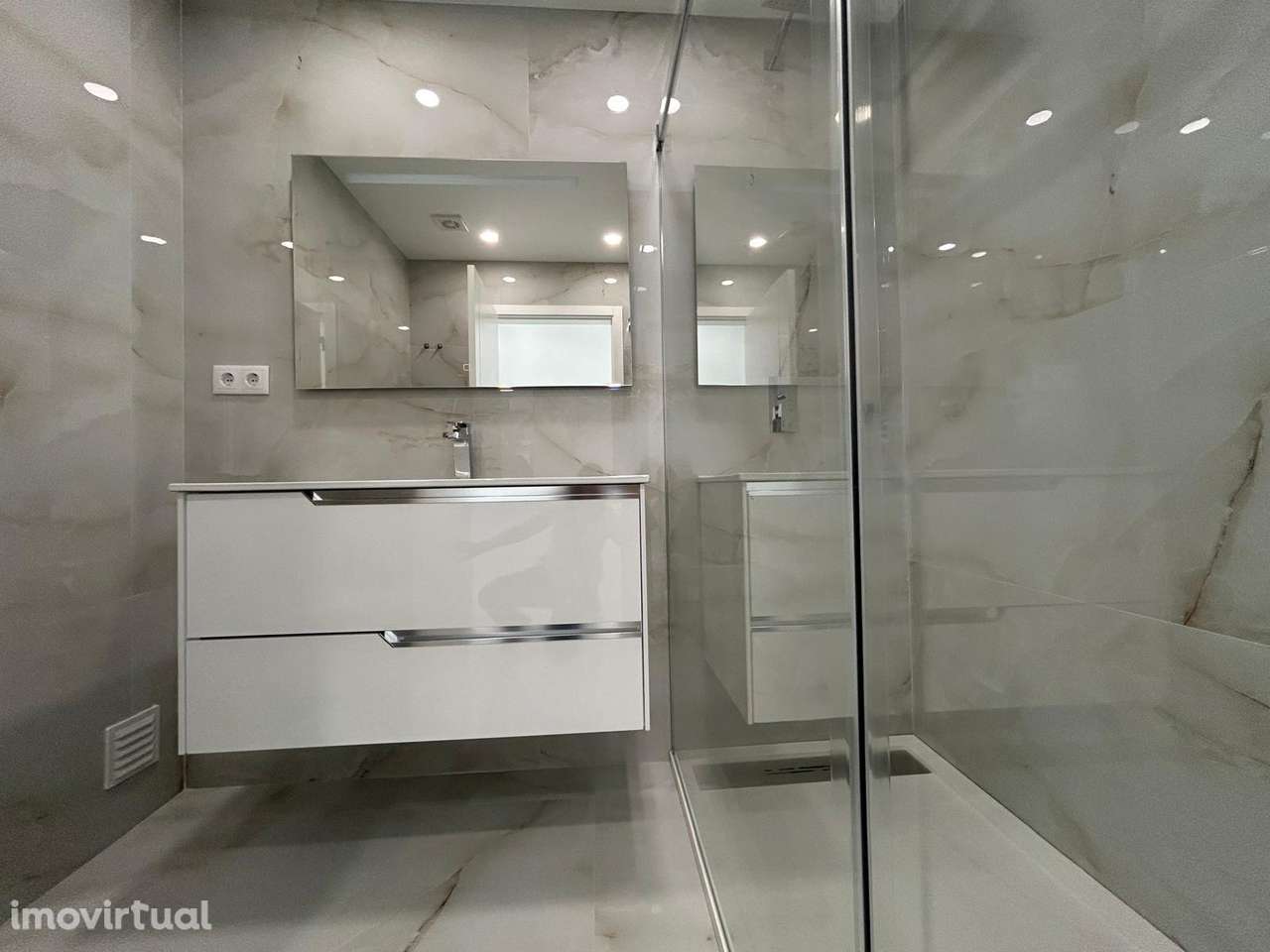 Apartamento T2 Novo com Varanda e Elevador - Grande imagem: 3/16