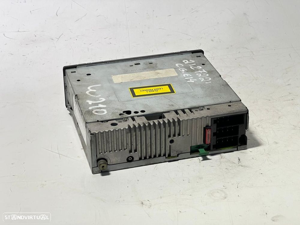 Rádio MERCEDES-BENZ E-CLASS (W210) REF. A2088200085 - 2