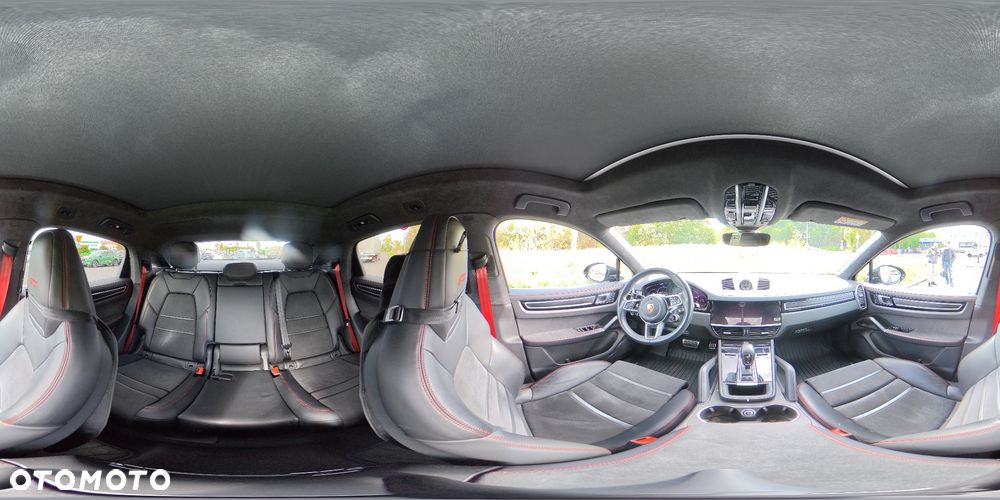 Porsche Cayenne GTS - 21