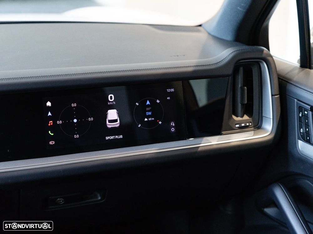 Porsche Cayenne E-Hybrid - 40
