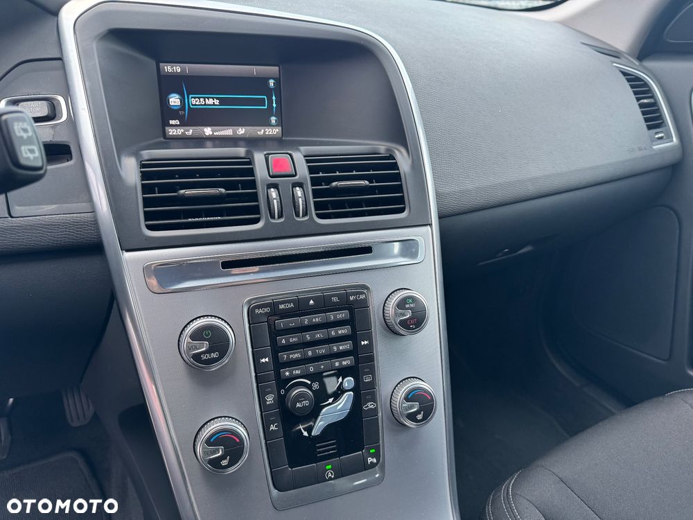 Volvo XC 60 D4 Momentum - 33