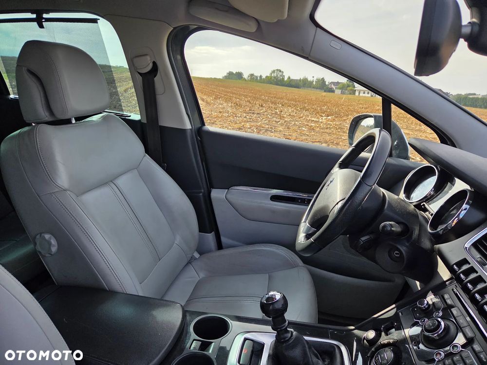 Peugeot 3008 1.6 Premium+ - 25