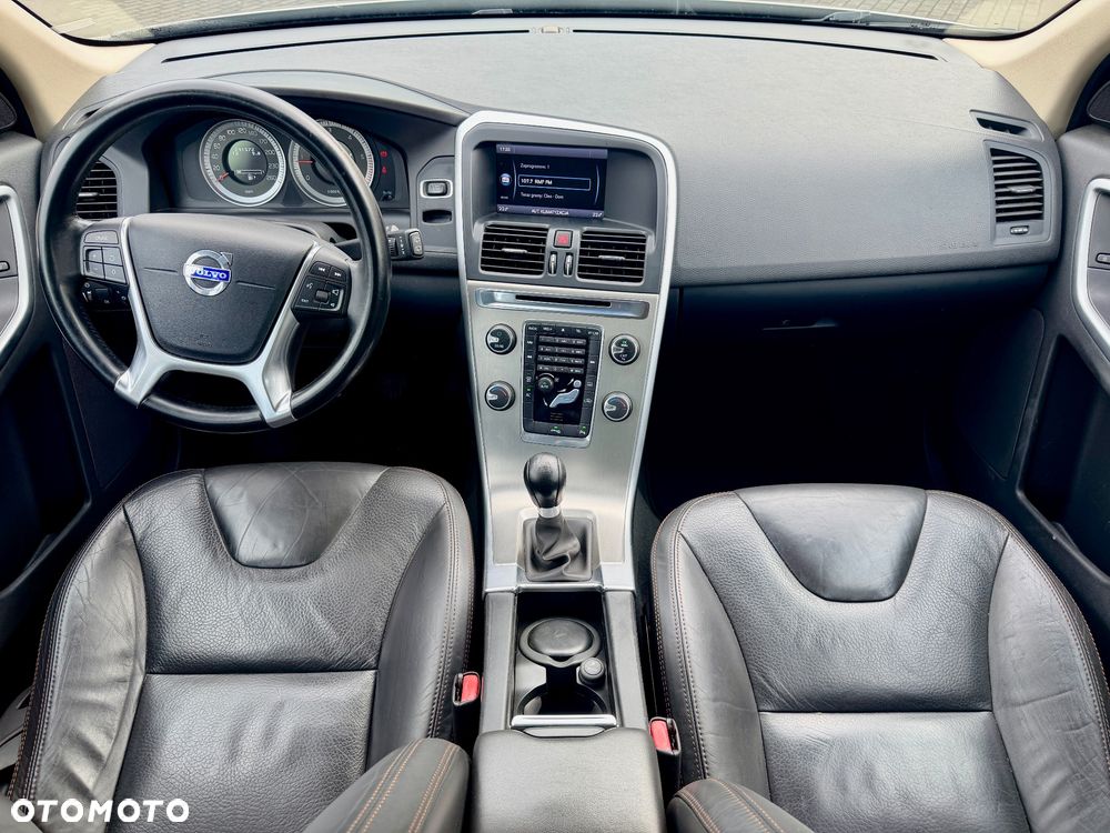 Volvo XC 60 DRIVe Momentum - 10