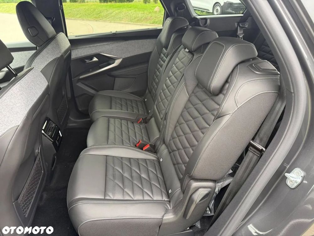 Peugeot 5008 - 12