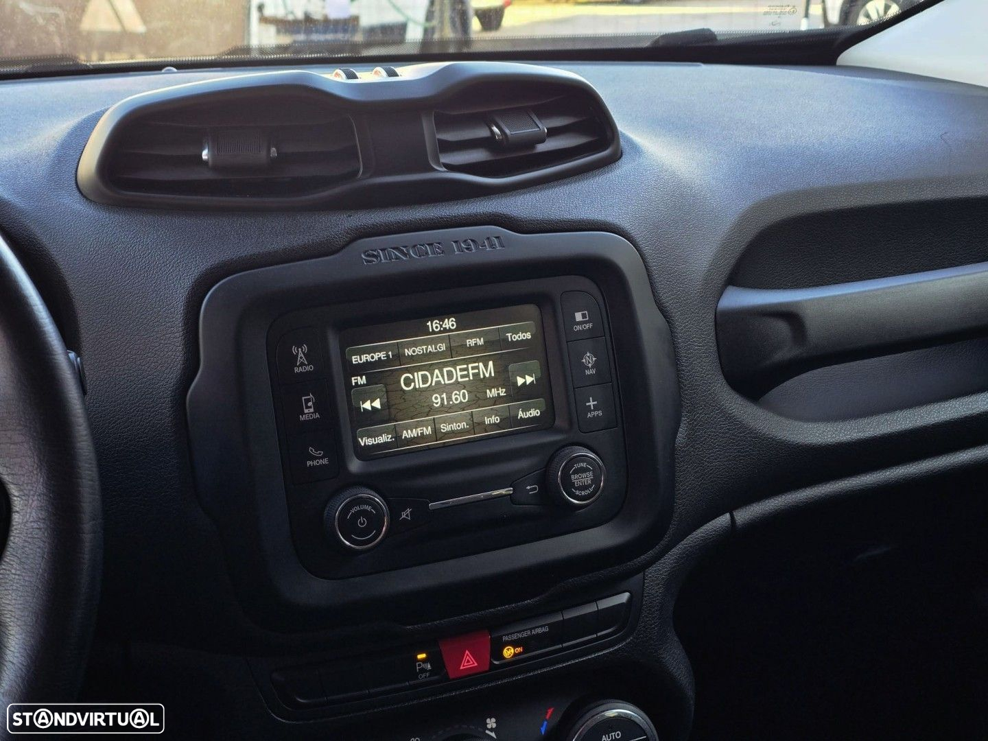 Jeep Renegade 1.6 MJD Night Eagle - 10