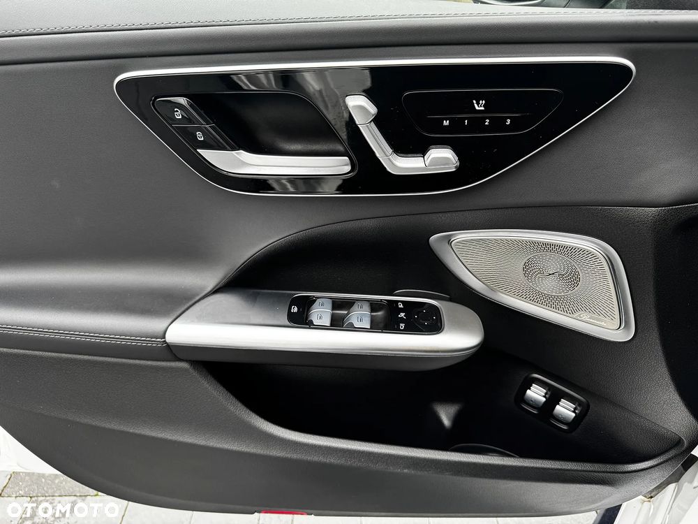 Mercedes-Benz Klasa C AMG 63 S E Performance PHEV 4-Matic - 17