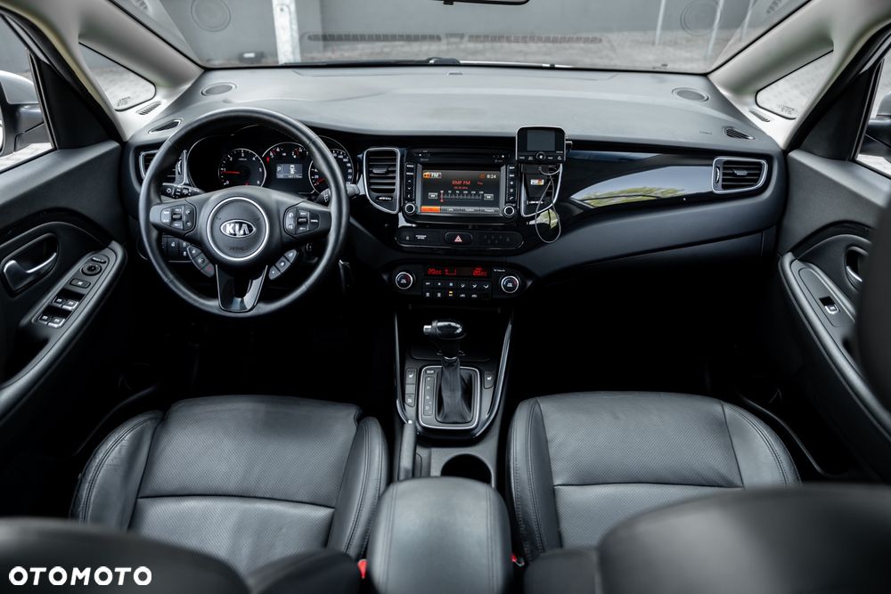 Kia Carens 1.7 CRDi 141 ISG Vision - 26