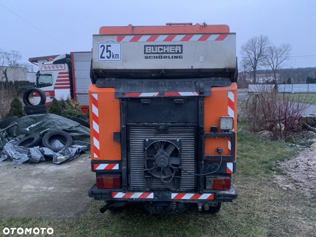 Kubota Bucher Guyer City Cat CC 2000 - 5