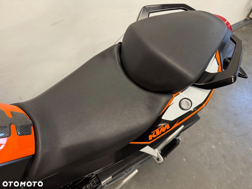 KTM Duke 125 - 25