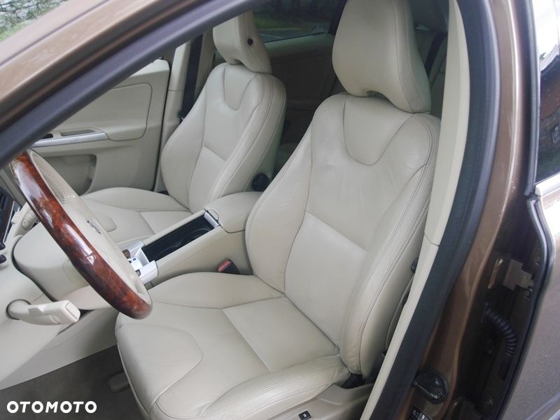 Volvo XC 60 - 16