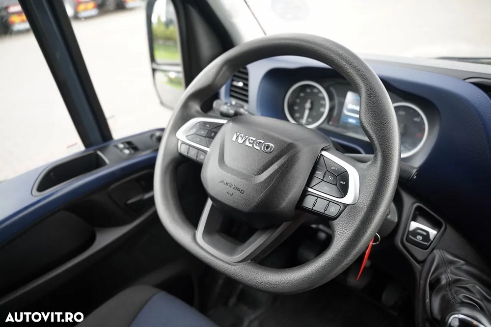 Iveco DAILY 35-NP / CNG / CAROSERIE TIP BOX 4,3 m / LIFT HIDRAULIC PALFINGER / IMPORT - 26
