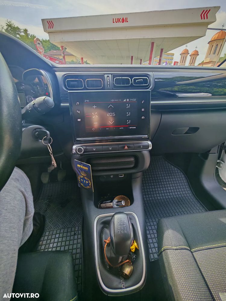 Citroën C3 1.2 PureTech BVM Shine - 6