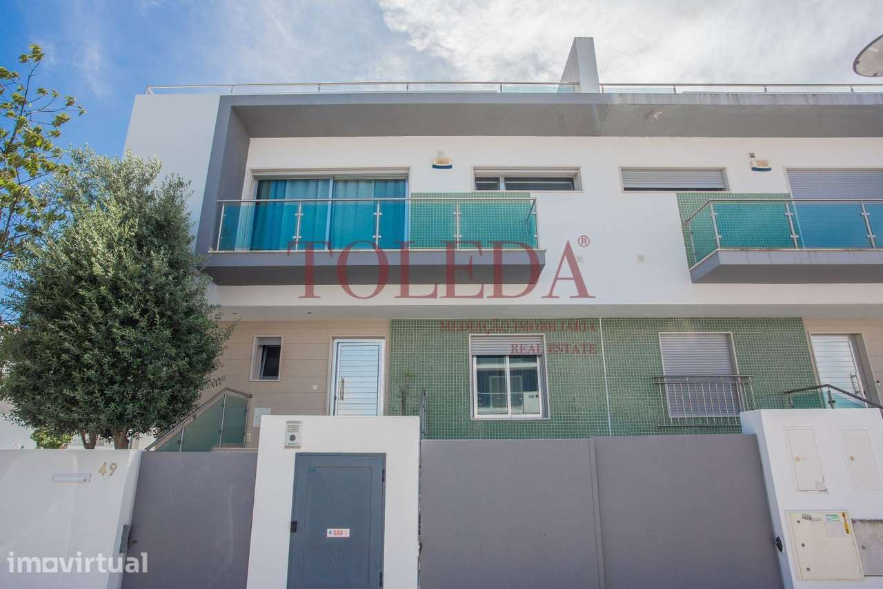Moradia 4 Pisos com 474m2 - Grande imagem: 2/60