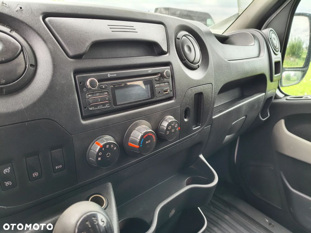 Renault Master brygadówka - 11