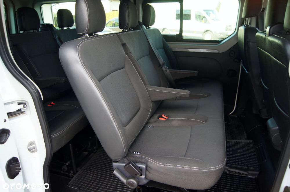 Renault Trafic - 19