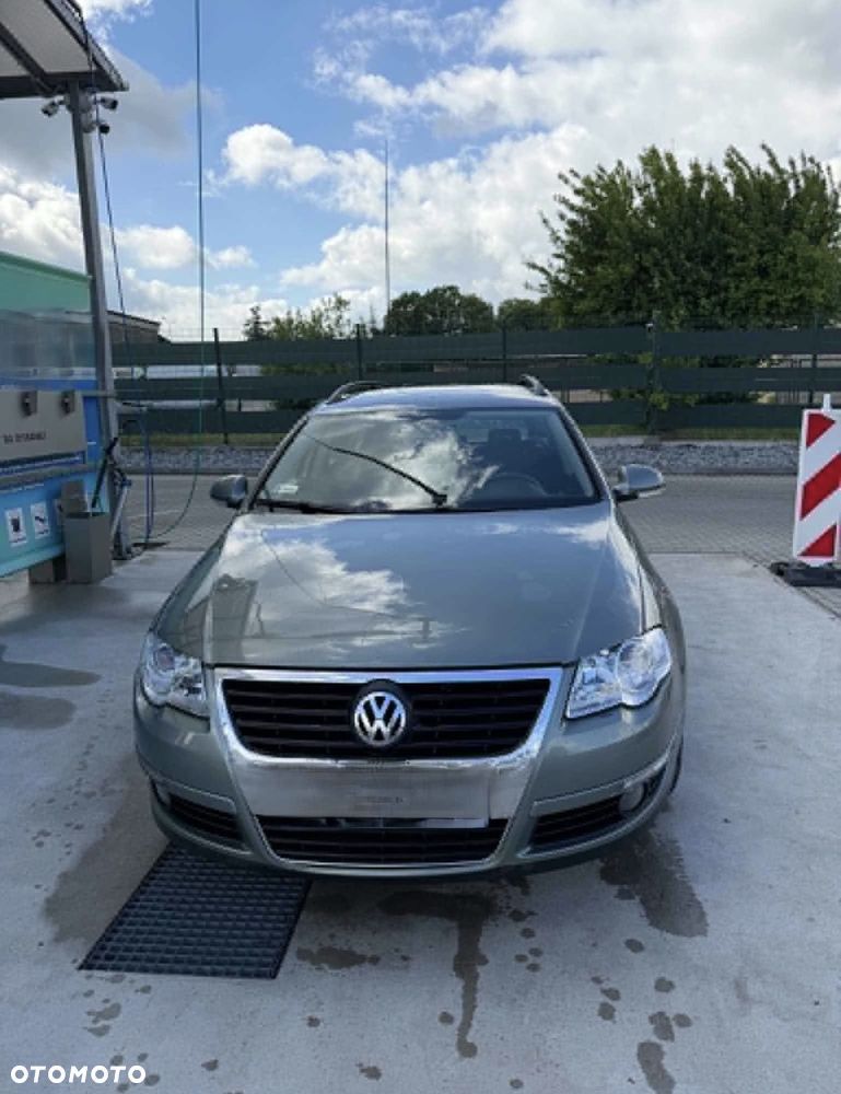 Volkswagen Passat 2.0 TDI Comfortline - 1