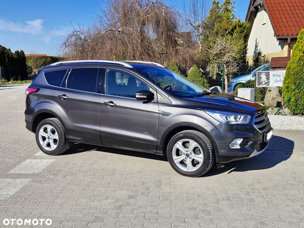 Ford Kuga 2.0 TDCi 4WD Titanium - 4