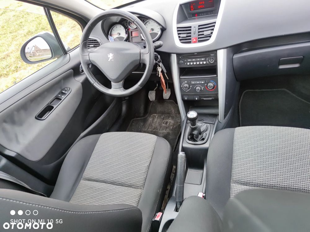 Peugeot 207 95 VTi Filou - 20