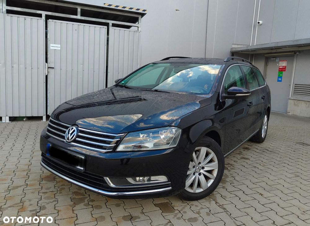 Volkswagen Passat Variant 2.0 TDI BlueMotion Technology Highline - 22
