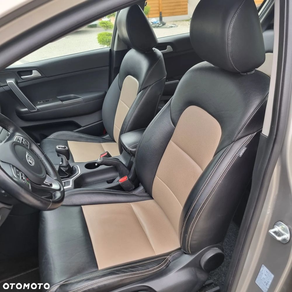 Kia Sportage 1.7 CRDI Business Line M 2WD - 12