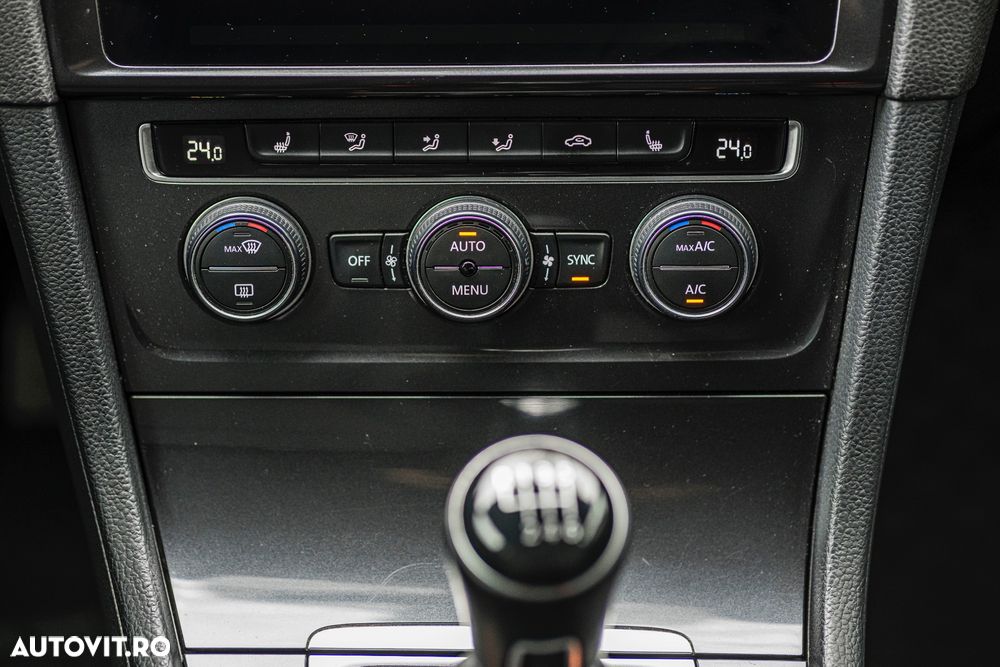 Volkswagen Golf 1.0 TSI Trendline - 12