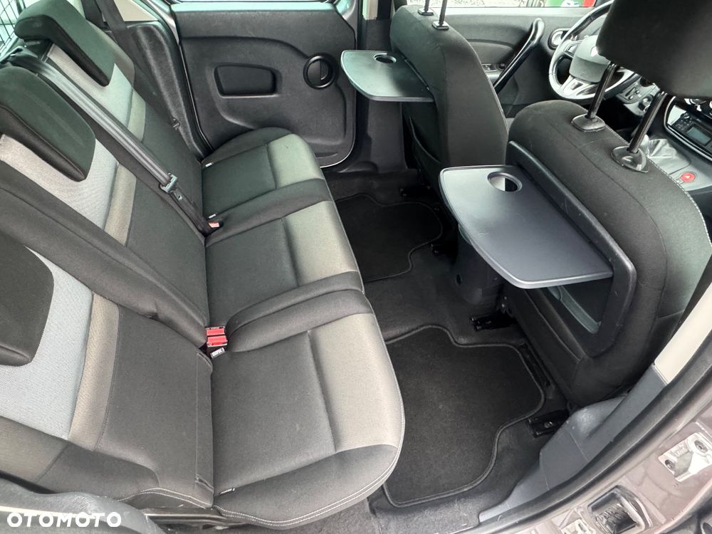 Renault Kangoo Grand BLUE dCi 115 Equilibre - 26