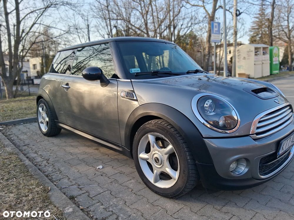 MINI Cooper Standard - 3