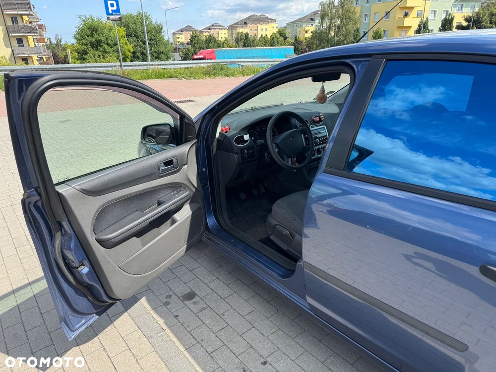 Ford Focus 2.0 TDCi Ghia - 6
