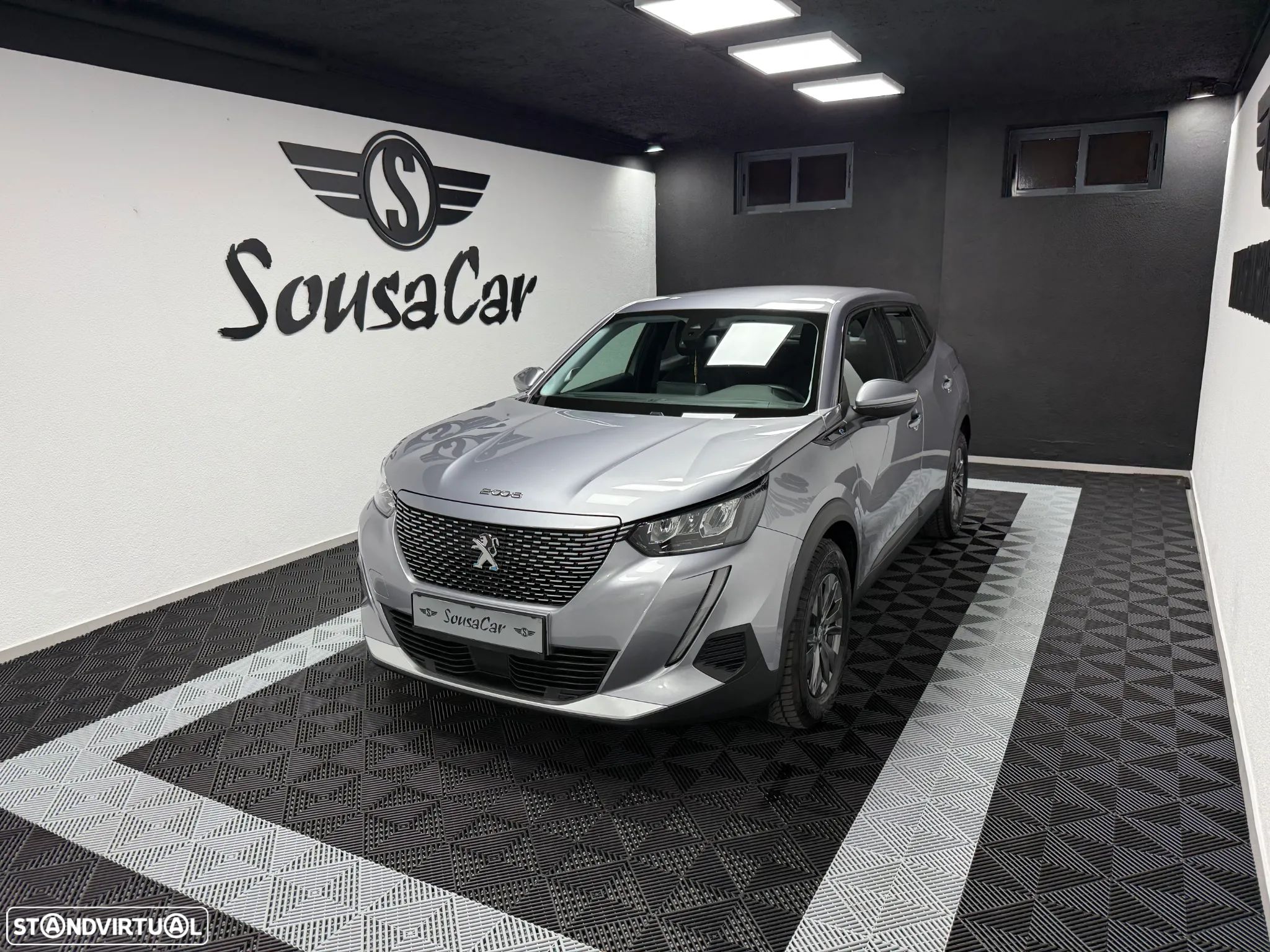 Peugeot e-2008 50 kWh Active Pack - 1