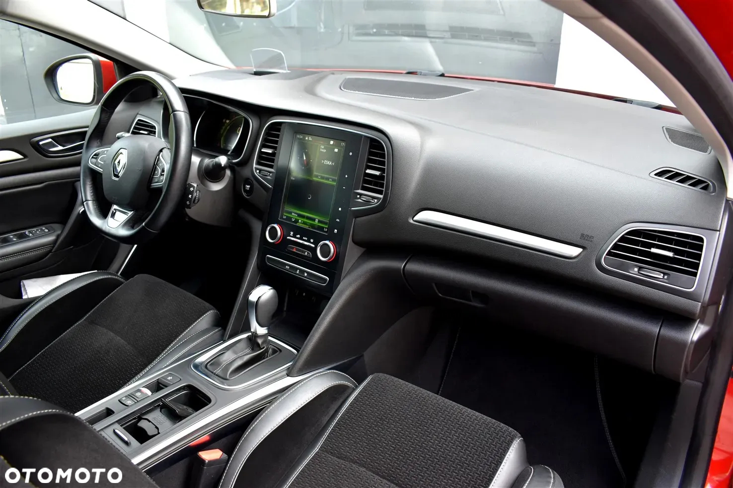 Renault Megane ENERGY TCe 130 EDC BOSE EDITION - 22
