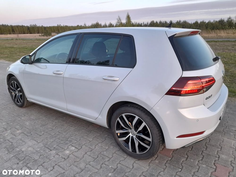 Volkswagen Golf - 3