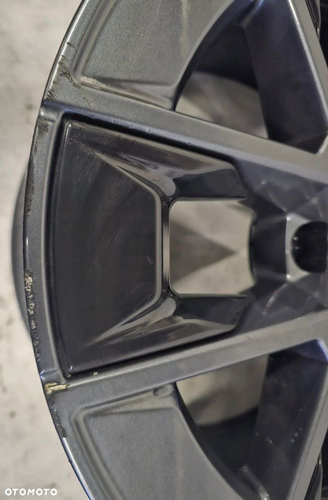 Felga 6896774 BMW 9x18 ET42 - 2