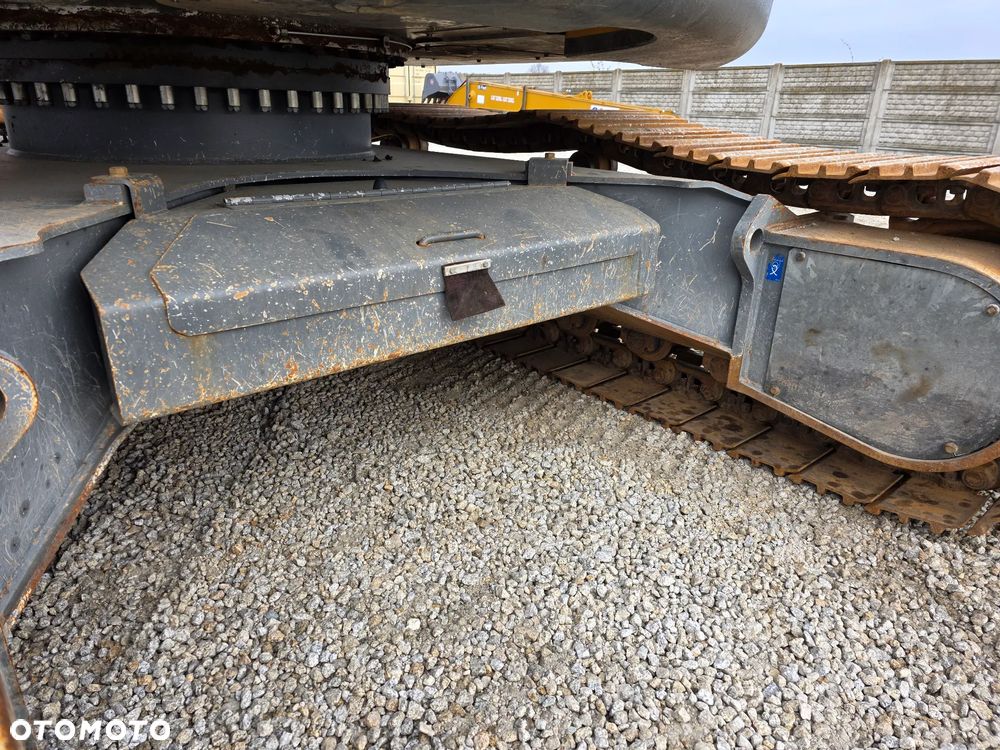 Liebherr R926 Compact, 2020 ROK, 5600 MTH, OIL QUICK - 27