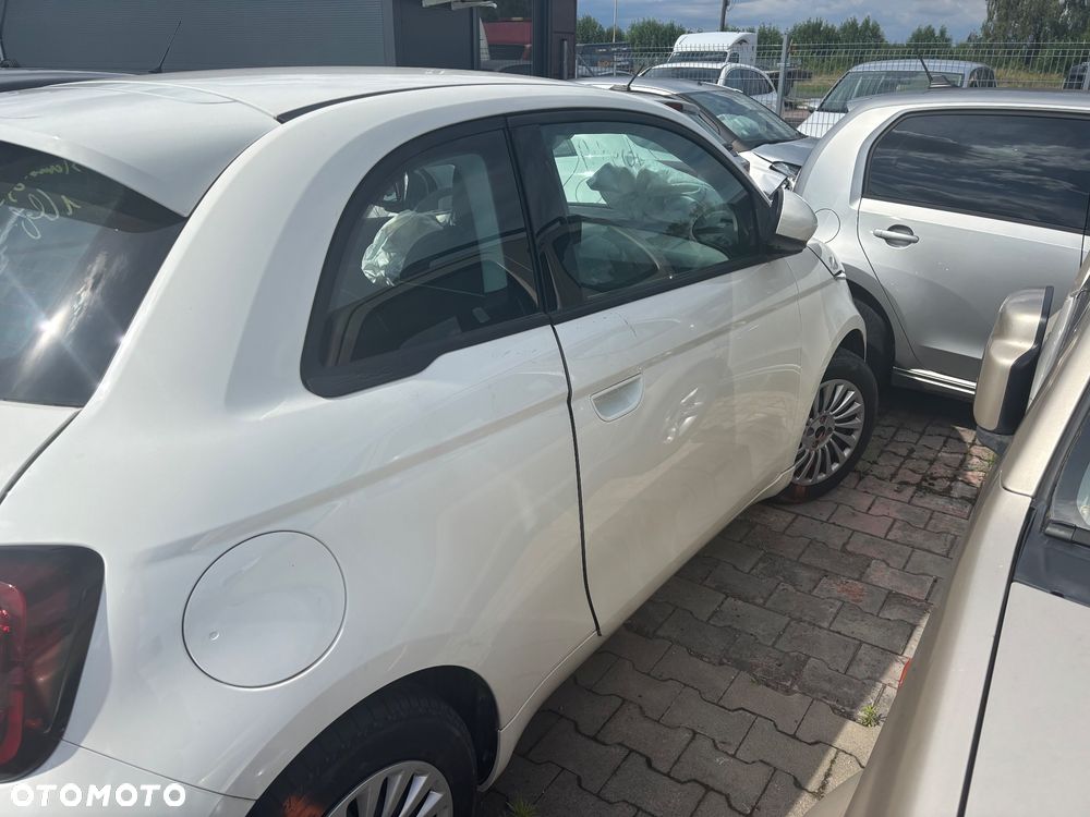 Fiat 500e Abarth - 2