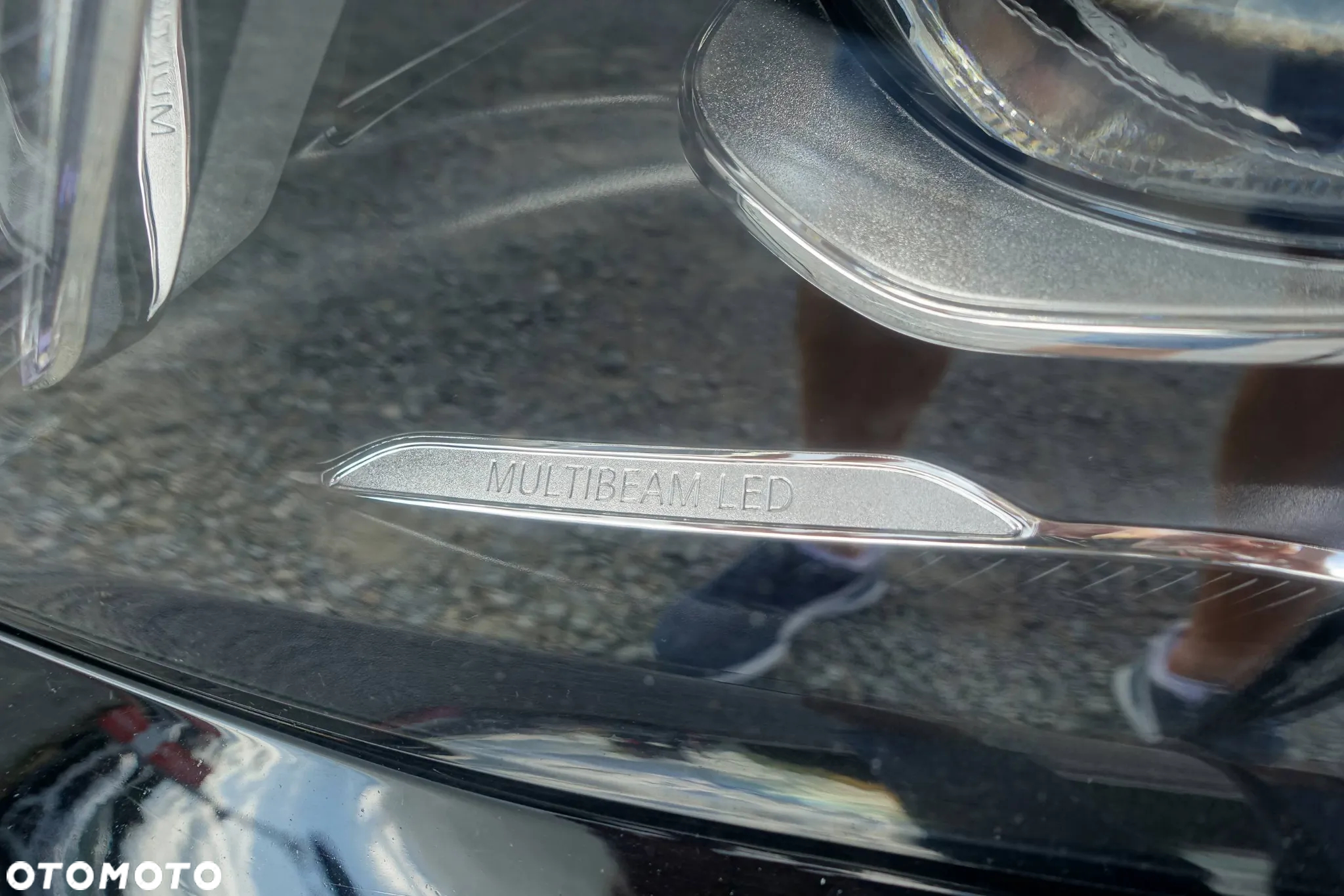 Mercedes-Benz Klasa E 220 d 4-Matic 9G-TRONIC - 35