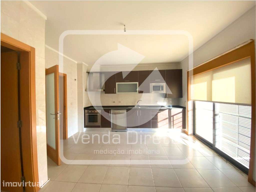 Espaçoso T3 com 193 m² | 2 Parqueamentos e arrecadação | Urbanizaçã... - Grande imagem: 2/25