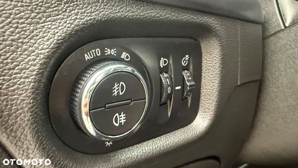 Opel Astra 1.6 CDTI Start/Stop Active - 22