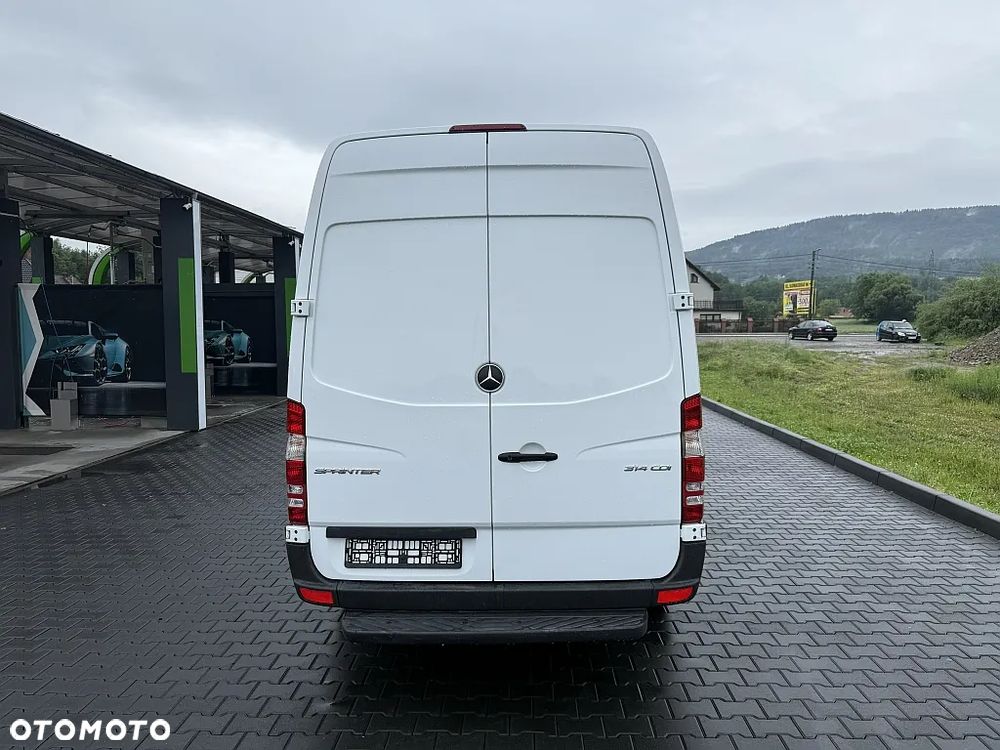 Mercedes-Benz SPRINTER - 6