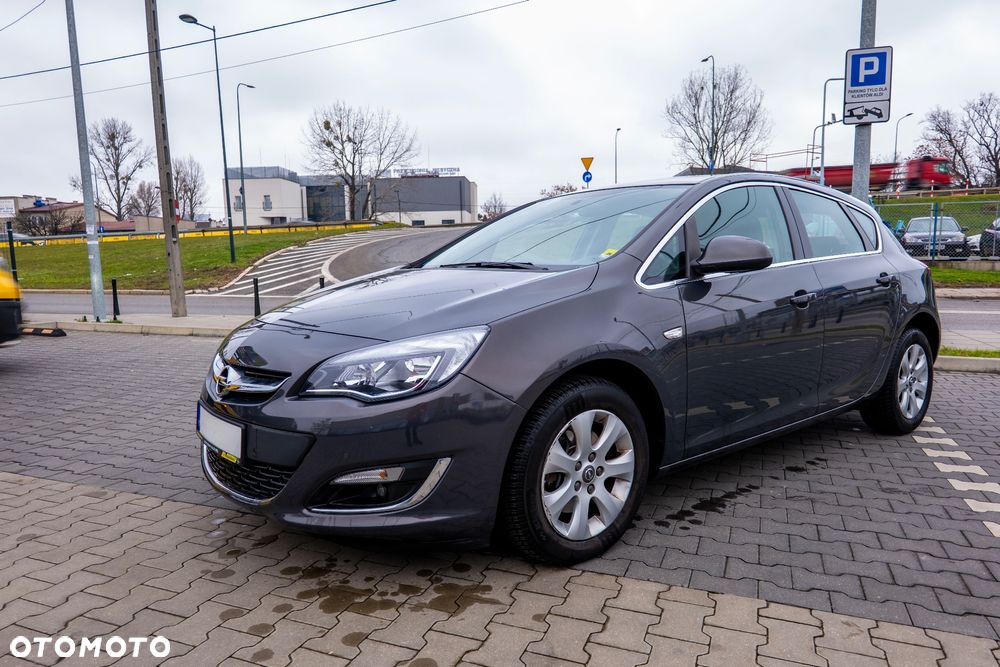 Opel Astra 1.7 CDTI Cosmo - 24