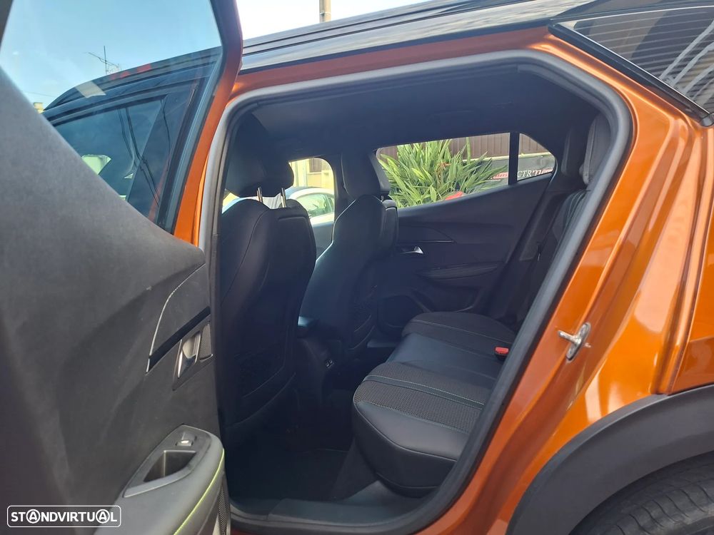 Peugeot 2008 PureTech 130 Stop&Start GT-Line Edition — fotografia 23