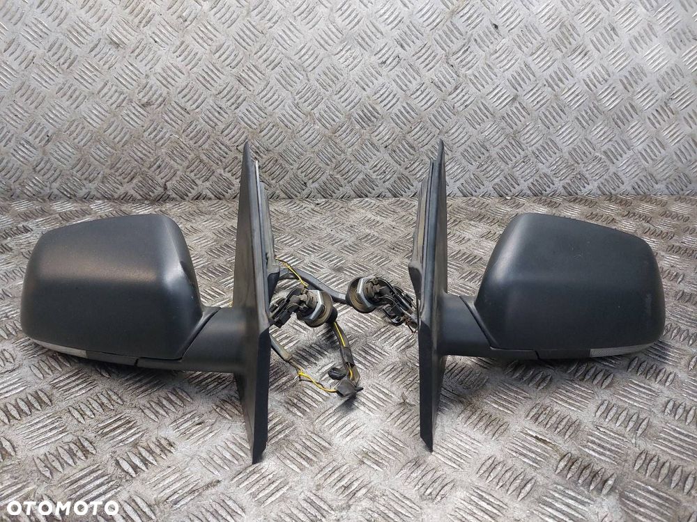 LUSTERKO LEWE + PRAWE MANUALNE VW POLO IV 2 PIN - 1