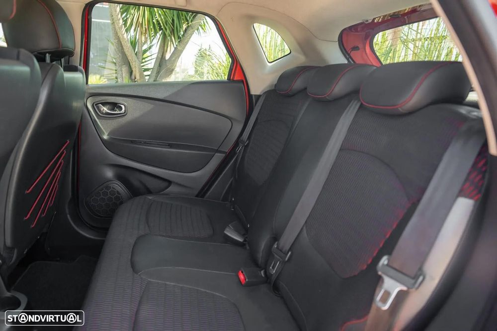 Renault Captur 1.5 dCi Helly Hansen - 15