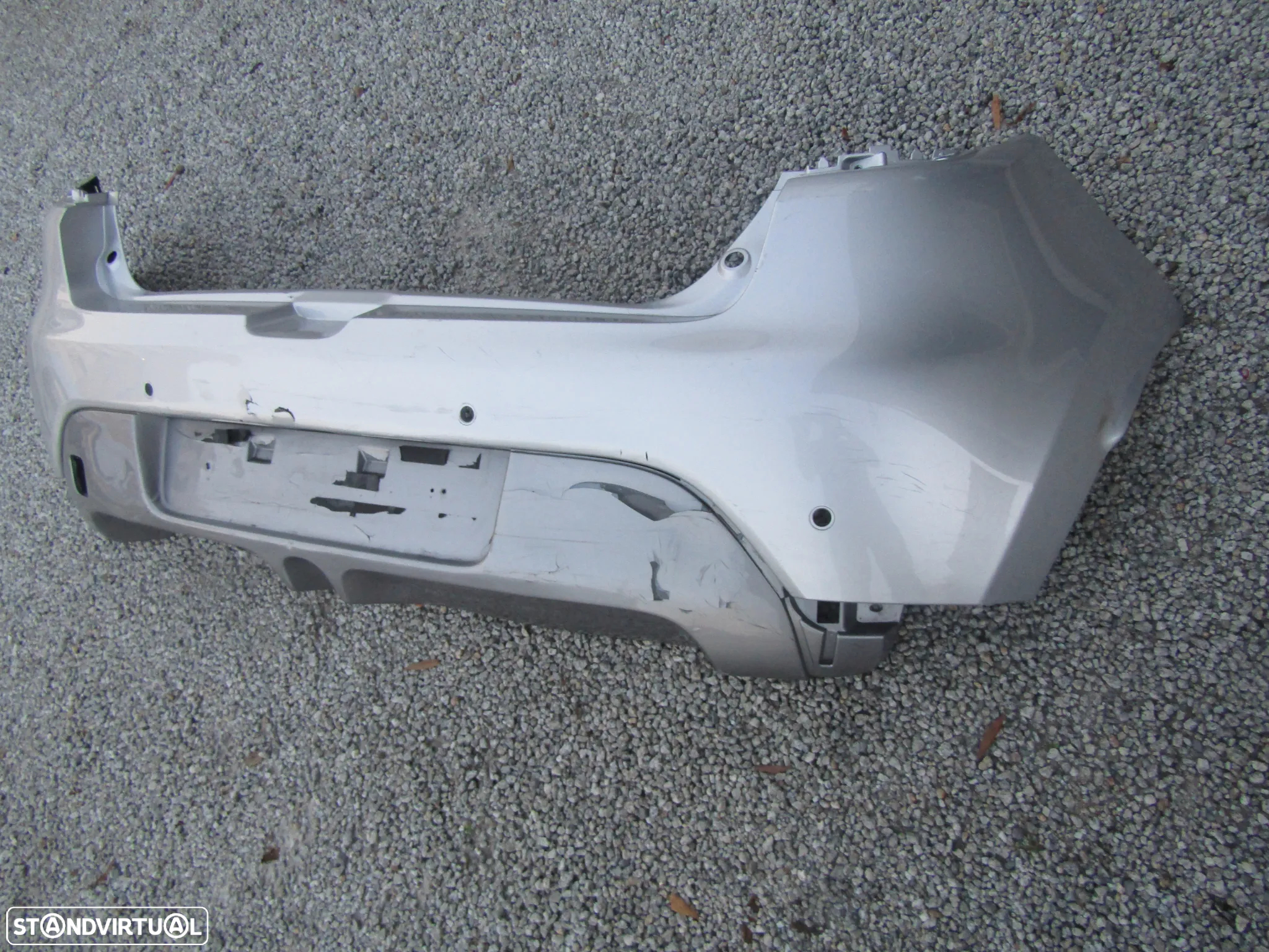 Para-choques traseiro Renault Clio IV GT Line ( c/ danos , ver detalhes) - 3