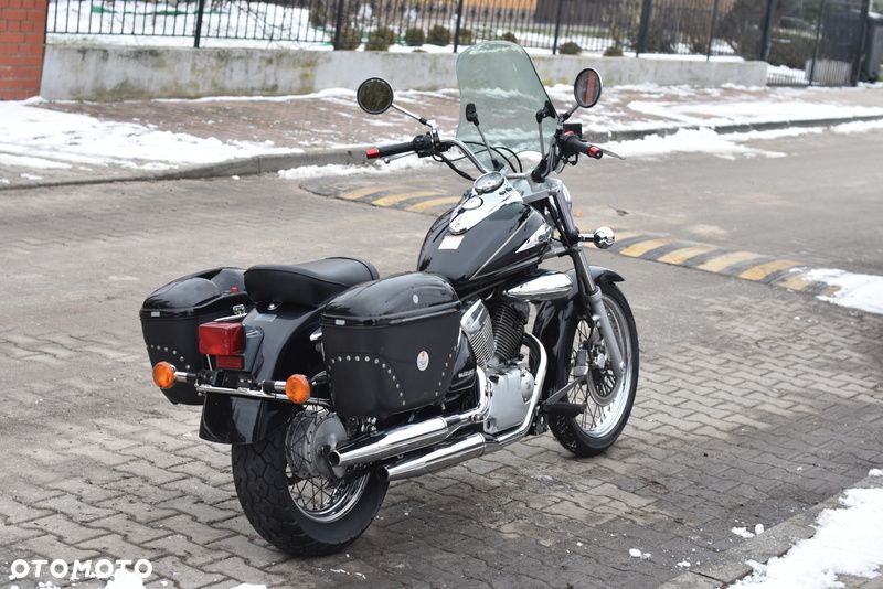 Suzuki Intruder - 15
